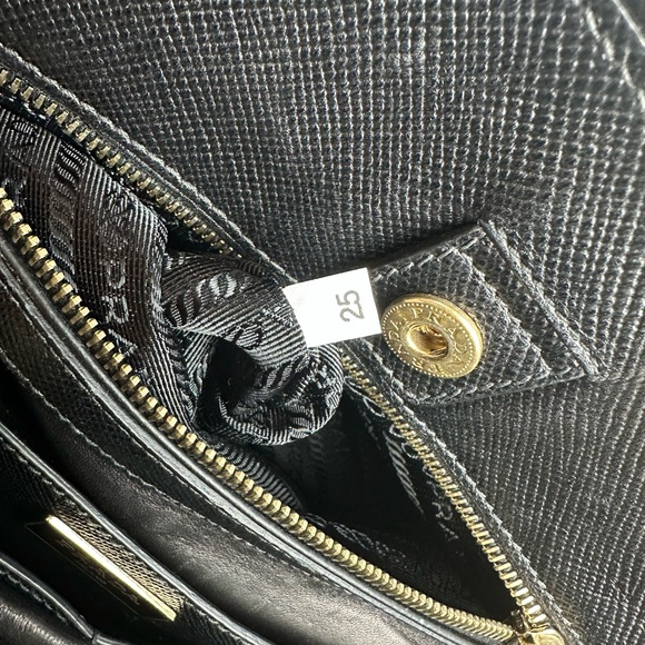 PRADA LEATHER 2-WAY GALLERIA SATCHEL BLK - Picture 13 of 16